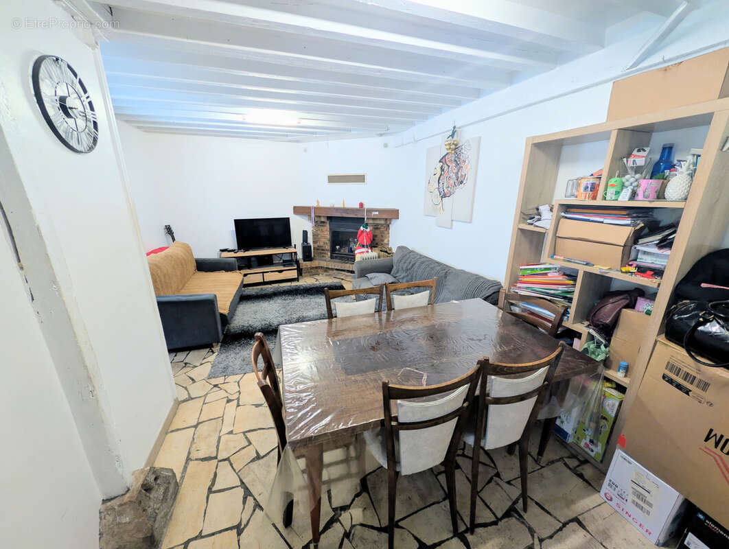 Appartement à SAINTE-SAVINE