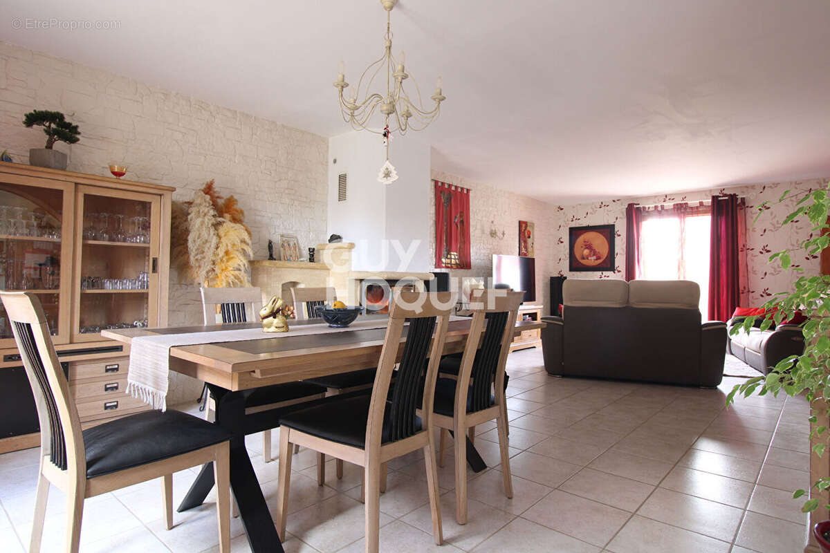 Maison à SOLERS