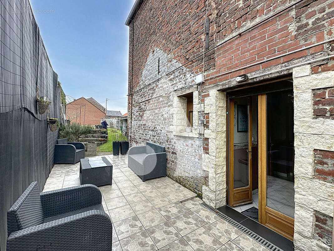 Maison à BRUILLE-SAINT-AMAND