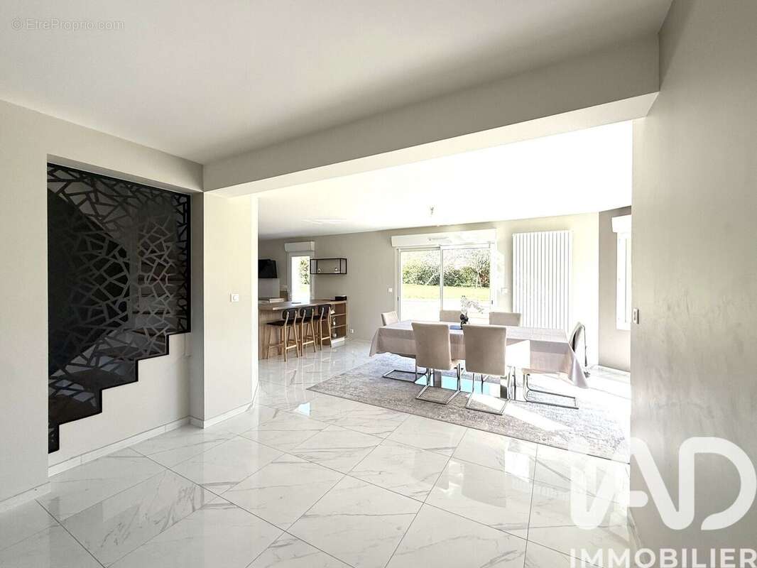 Photo 4 - Maison à BONCHAMP-LES-LAVAL