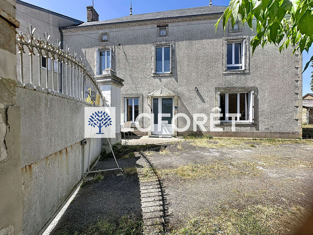 Maison à AIRVAULT