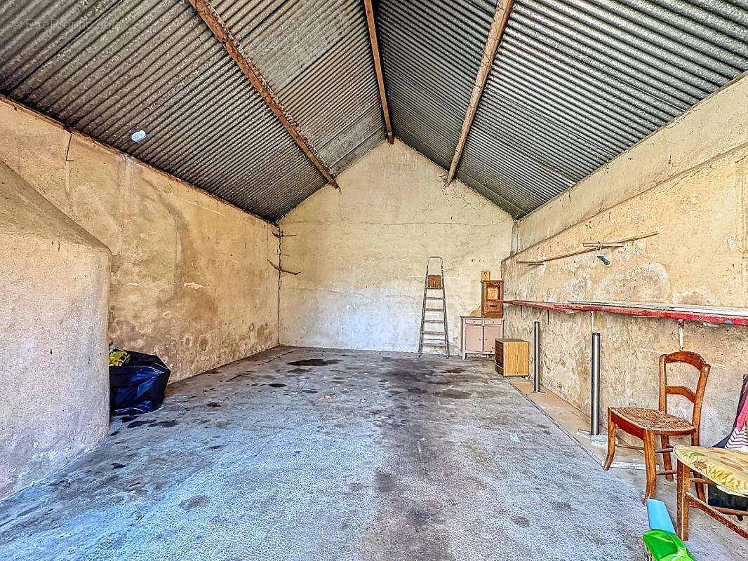 Maison à NOYEN-SUR-SARTHE