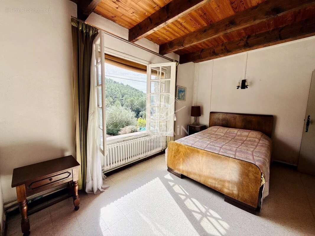 Maison à SAUMANE-DE-VAUCLUSE