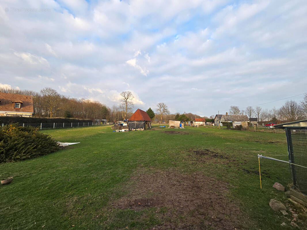 Terrain à CONDE-SUR-RISLE
