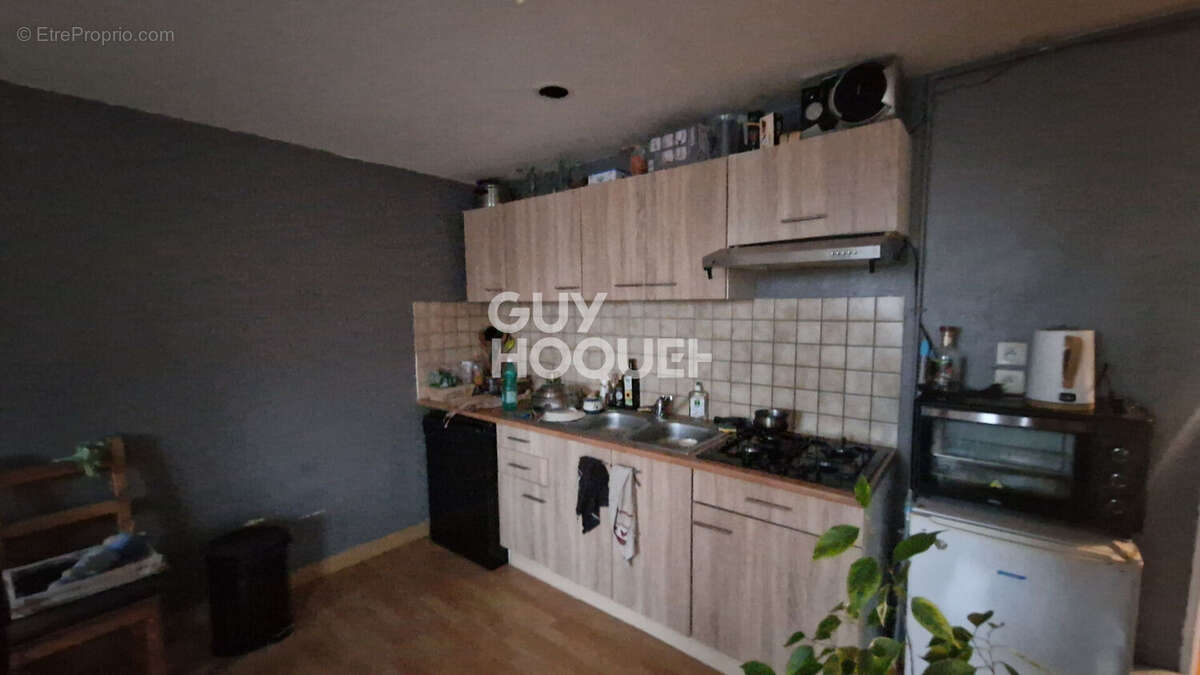 Appartement à ROUGEMONT-LE-CHATEAU