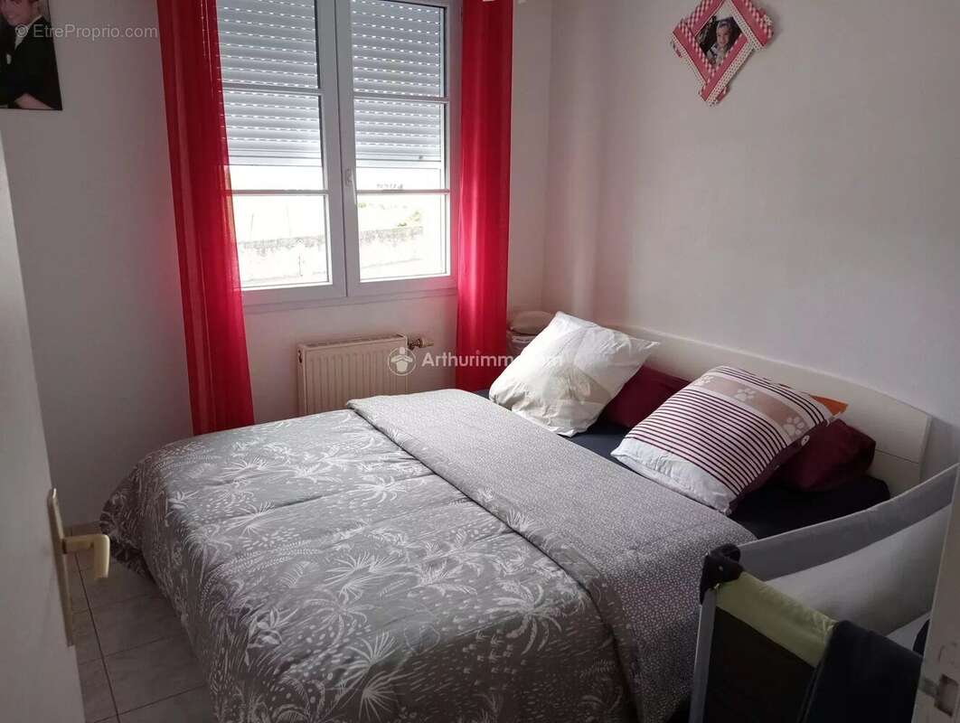 Maison à VILLAINES-LA-JUHEL