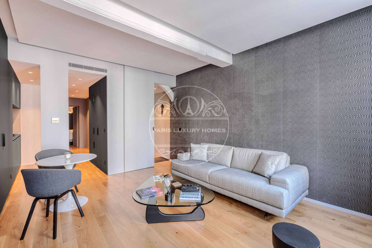 Appartement à PARIS-2E