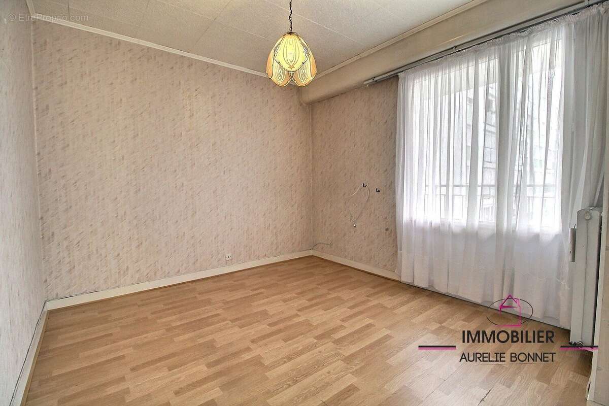 Appartement 73 m² à Lisieux  - photo 4