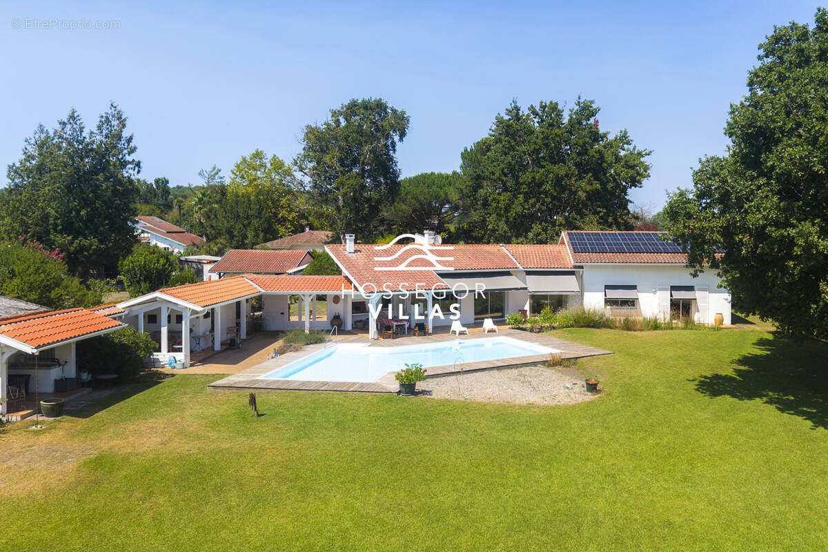 Villa petra - photo 1
