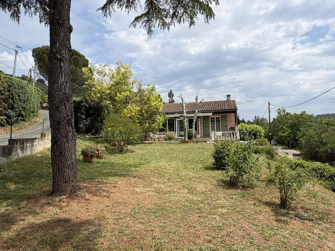 Maison à CAMPAGNE-SUR-AUDE