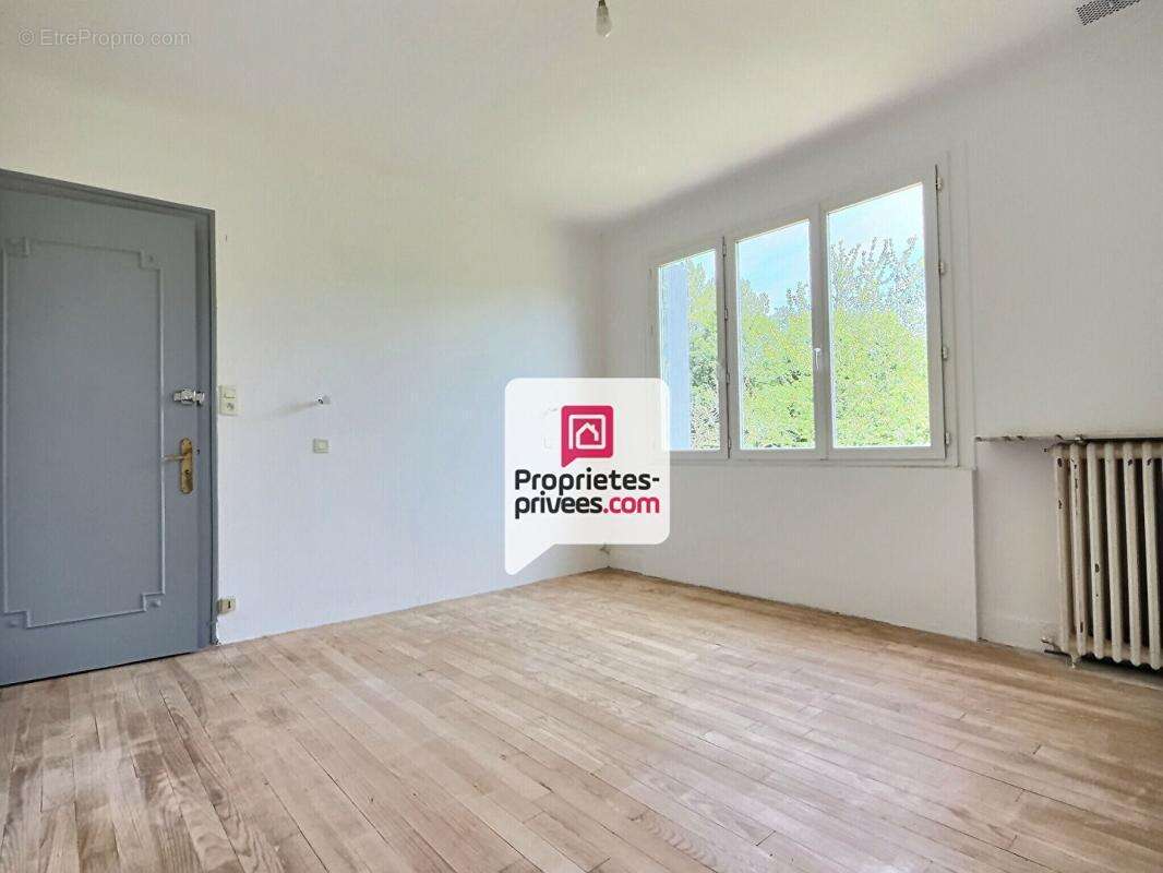 Maison  T5/6 d'env. 200 m2 avec étang, verger et nombreuses annexes sur  SANILHAC (24660) - photo 6