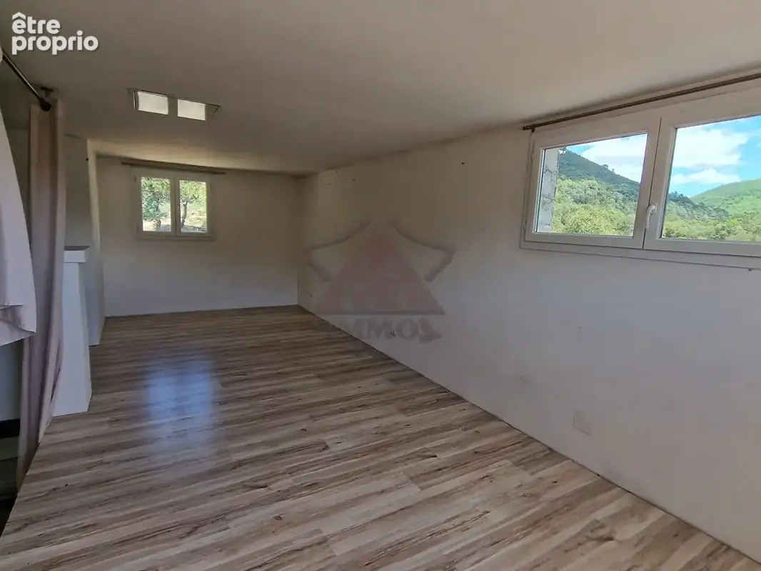 Maison atypique - photo 6