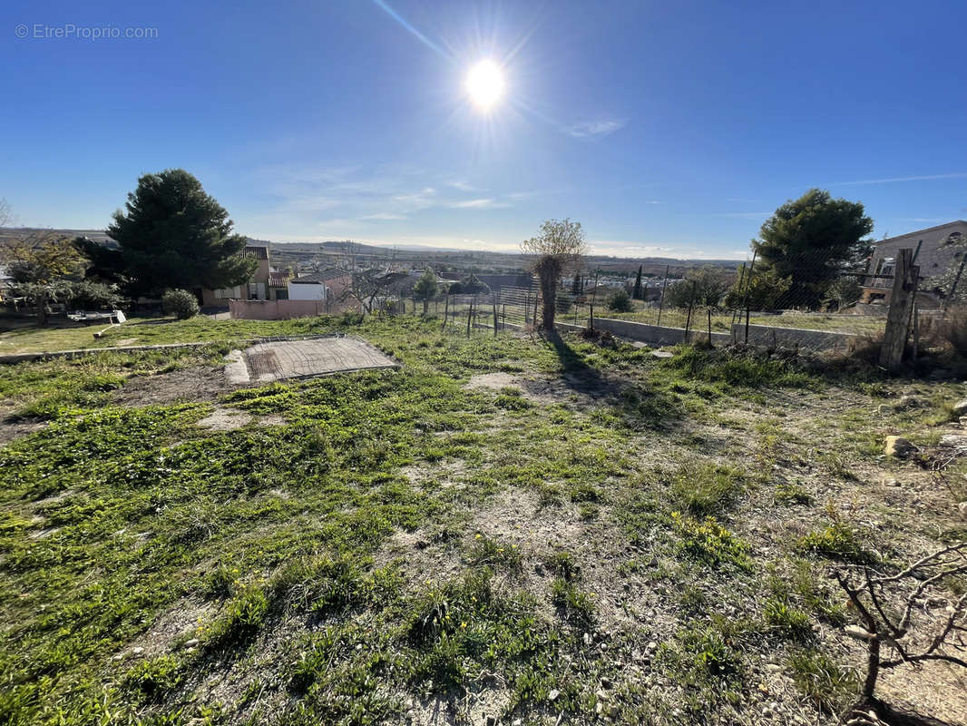 Terrain à PUISSERGUIER