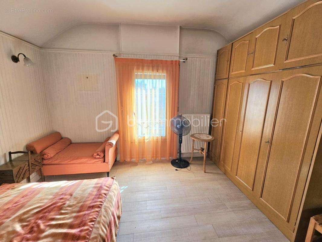 Pavillon possible 2 logements et 4 chambres 156m² garage jardin 340m² - photo 17