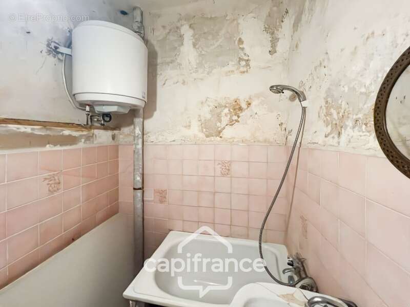 Maison à CAMPS-LA-SOURCE