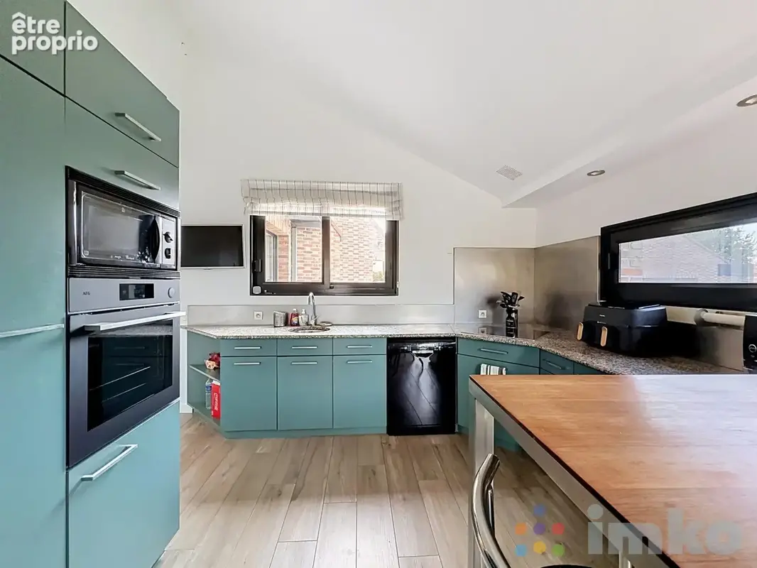 Maison 12 pièces 183 m² à vendre à Frelinghien (59236) - photo 2