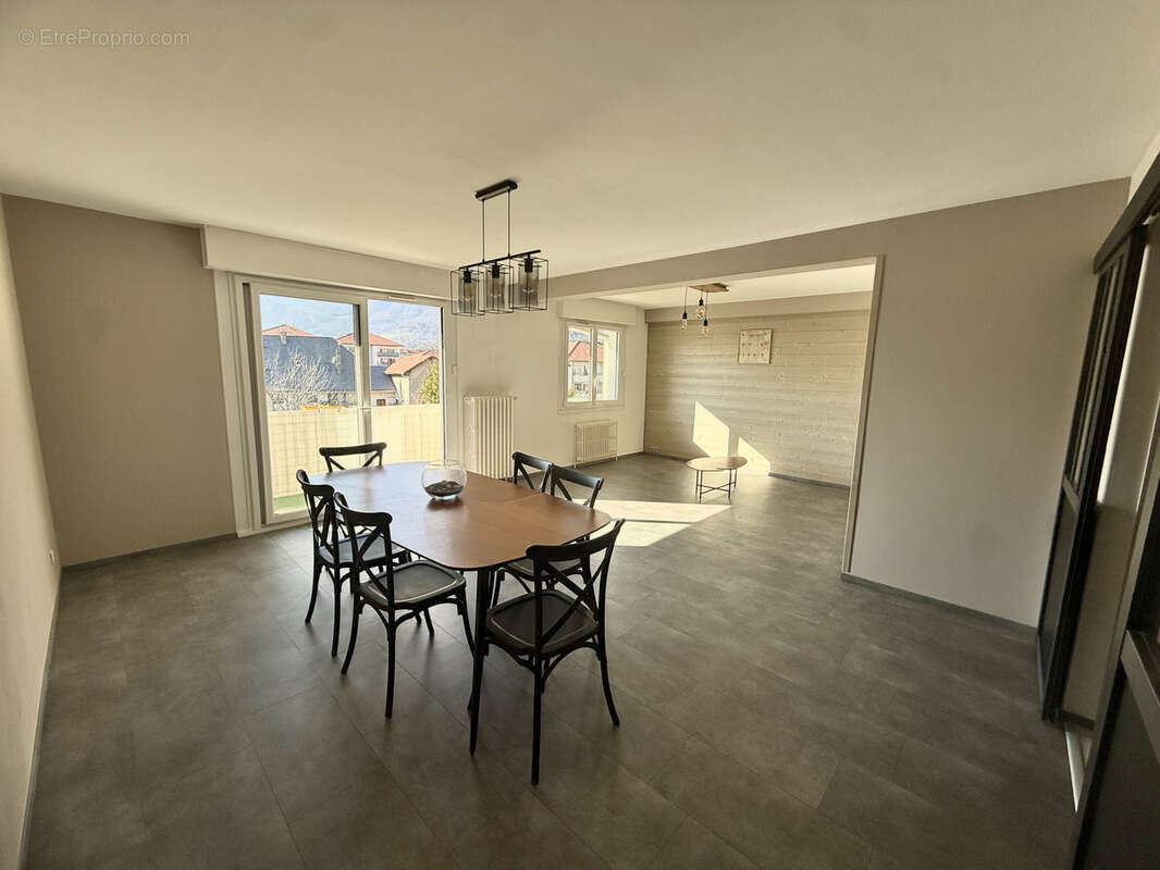 Appartement à ALBERTVILLE