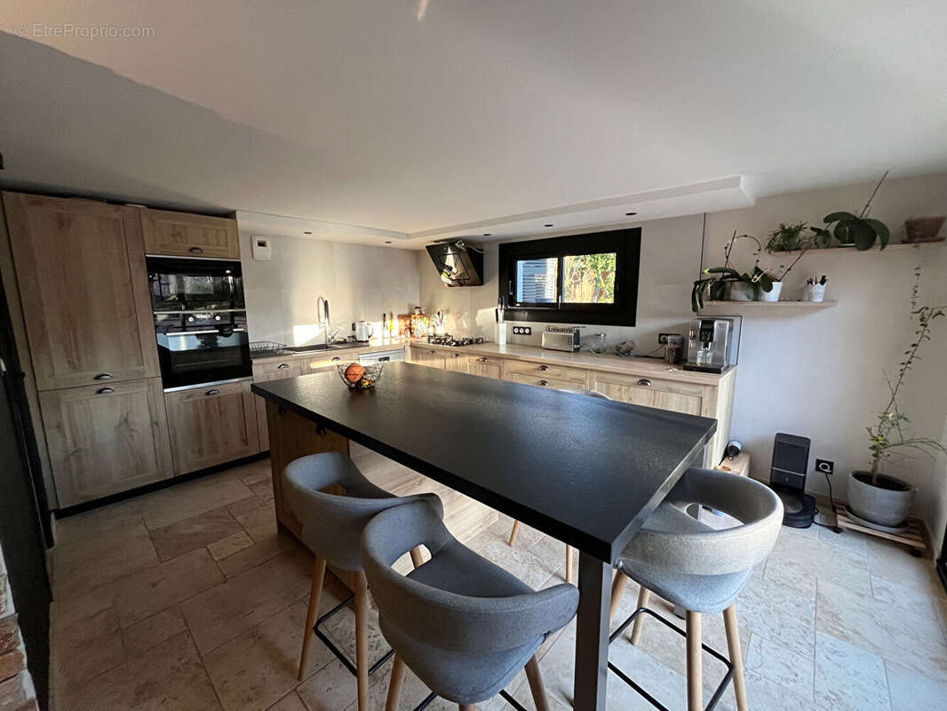 Maison à REVENTIN-VAUGRIS