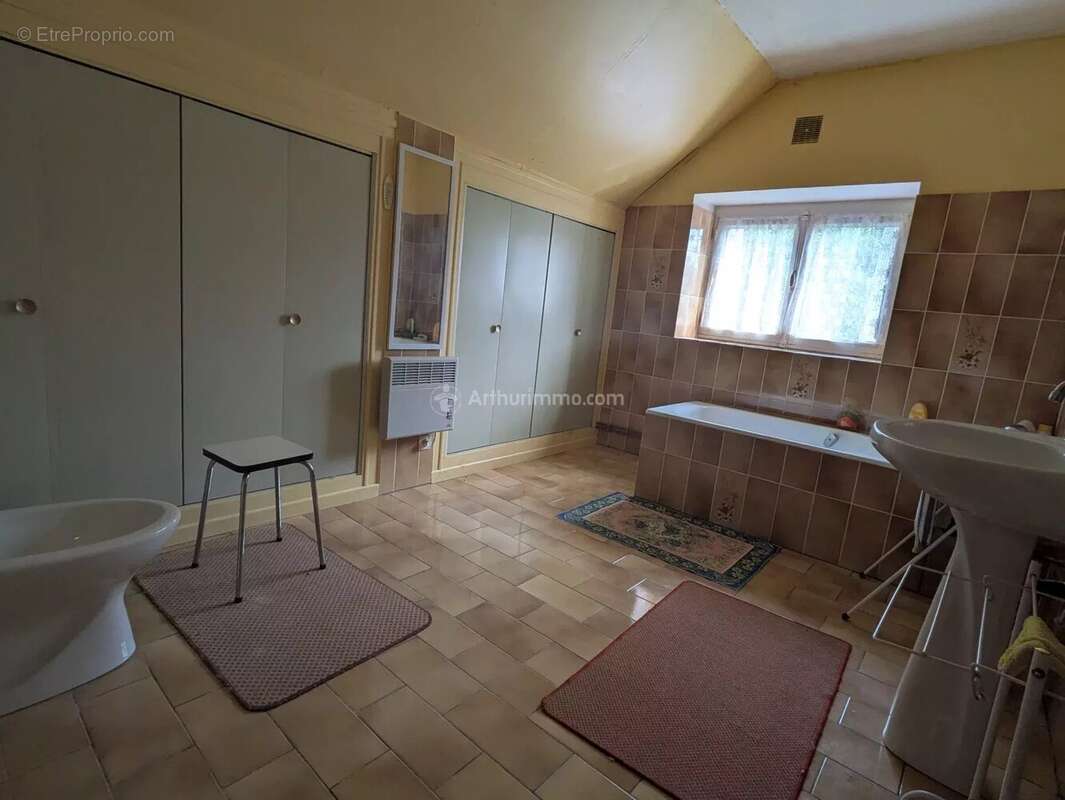 Maison à REBEUVILLE