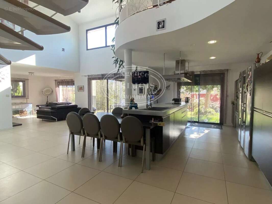 Maison à CASTELGINEST