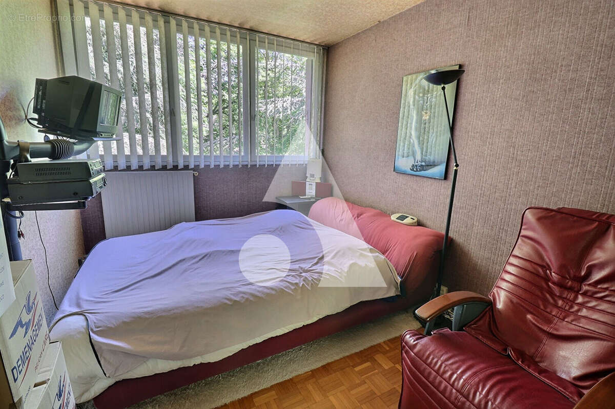 Appartement à MERY-SUR-OISE