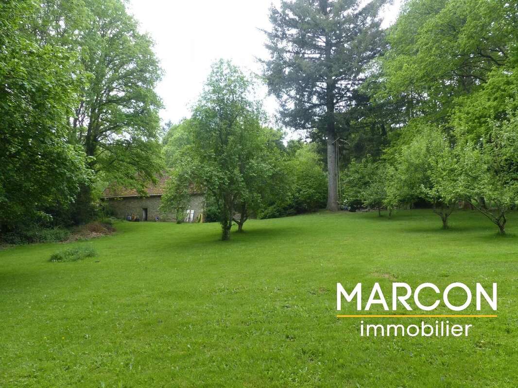 Maison à SAINT-PIERRE-BELLEVUE