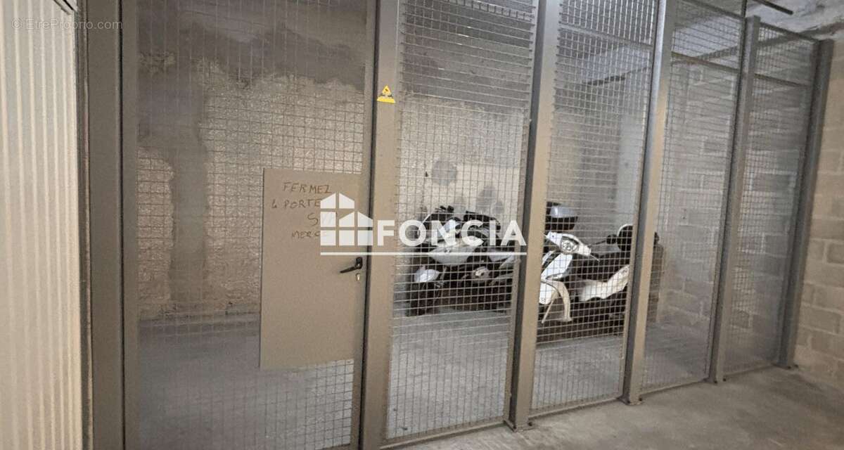 Appartement à MARSEILLE-2E