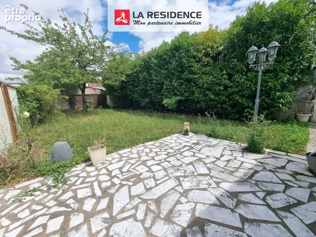 Maison 91 m² à Stains  - photo 4