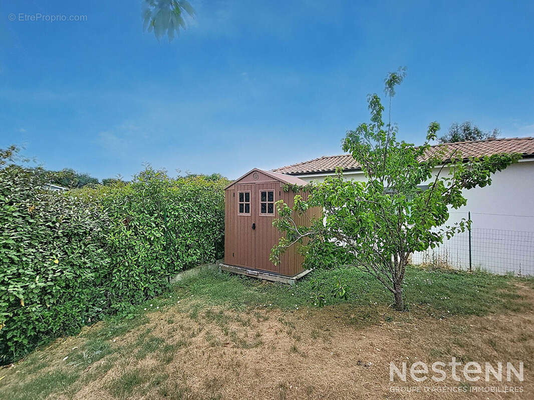 A Vendre Maison contemporaine de plain-pied avec trois chambres, garage et jardin à Condom - photo 16