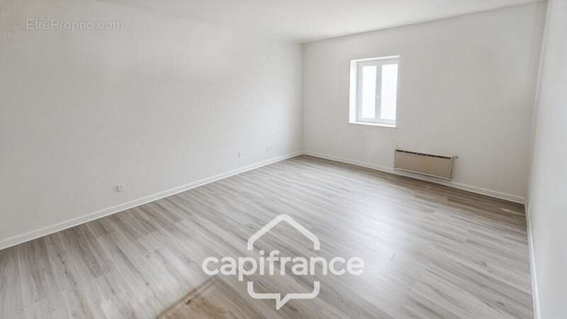 Maison à EPERVANS