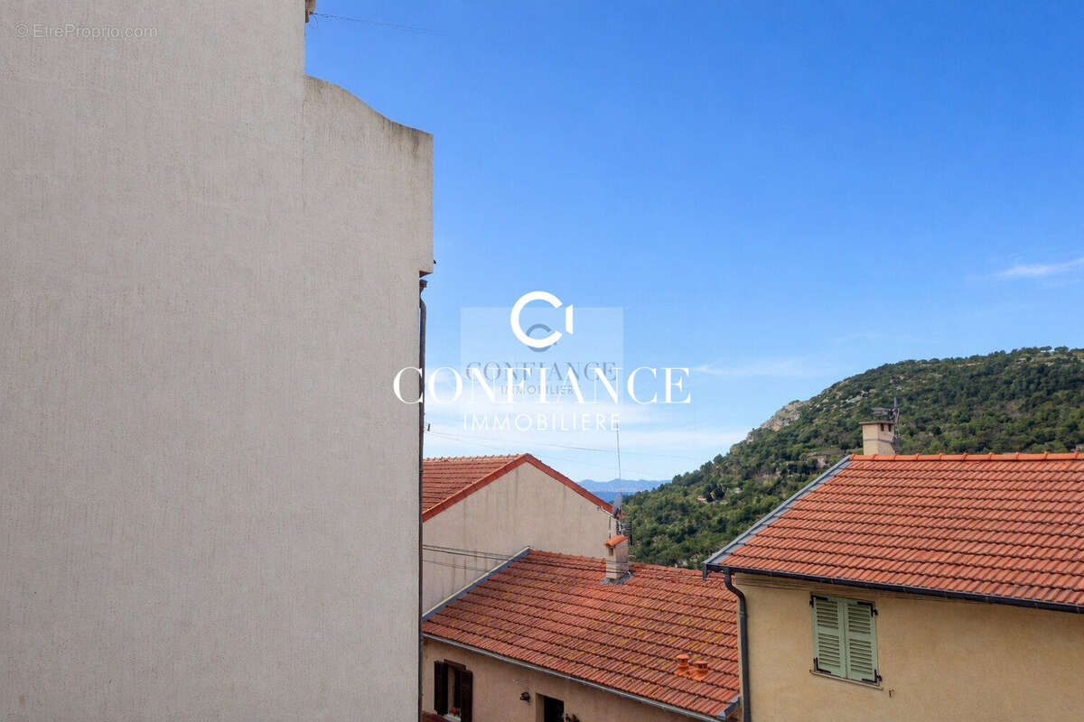 Appartement à LA TURBIE