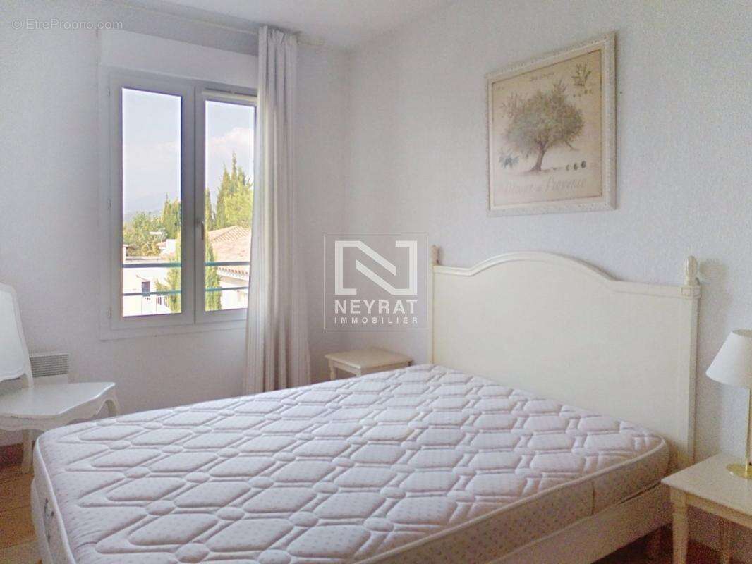 Appartement à MONTAUROUX