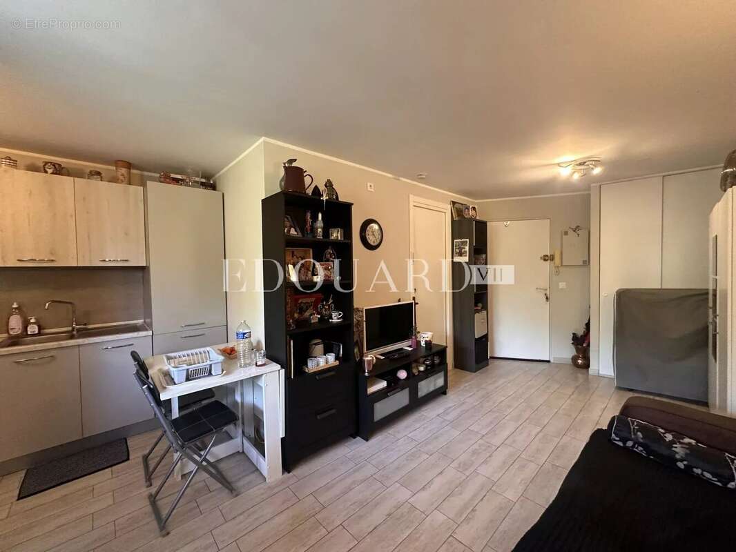 Appartement à ROQUEBRUNE-CAP-MARTIN