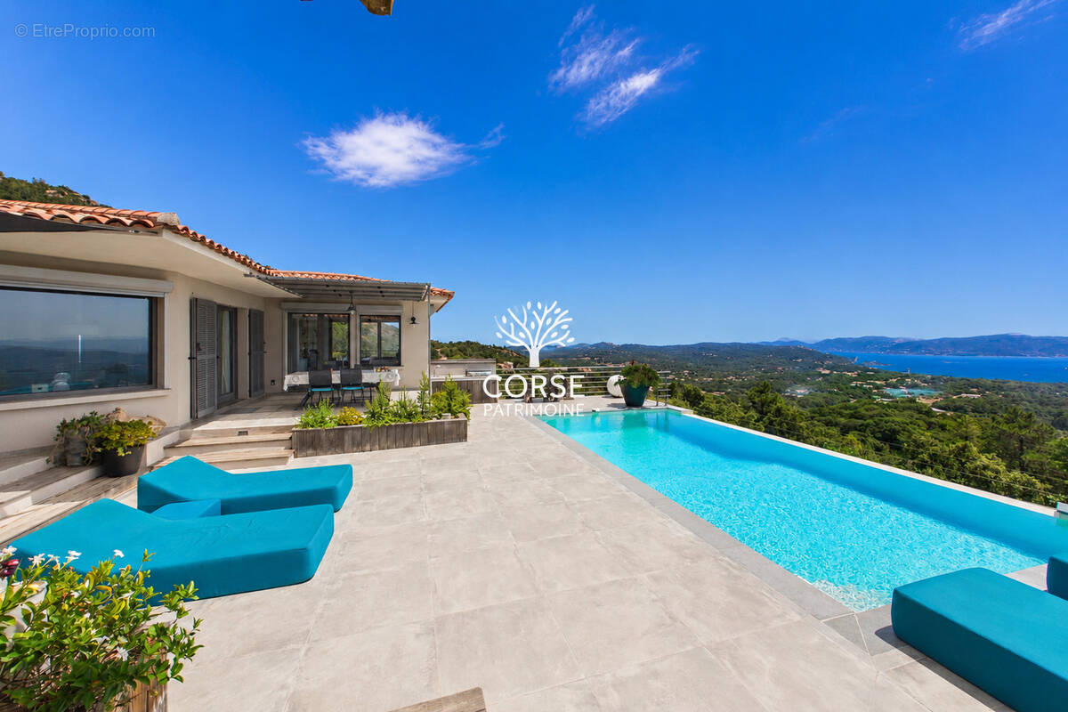 Maison à PORTO-VECCHIO
