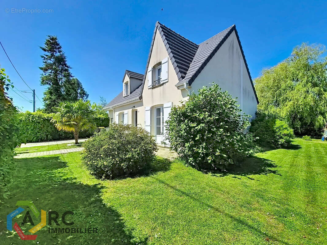 Maison à SANDILLON