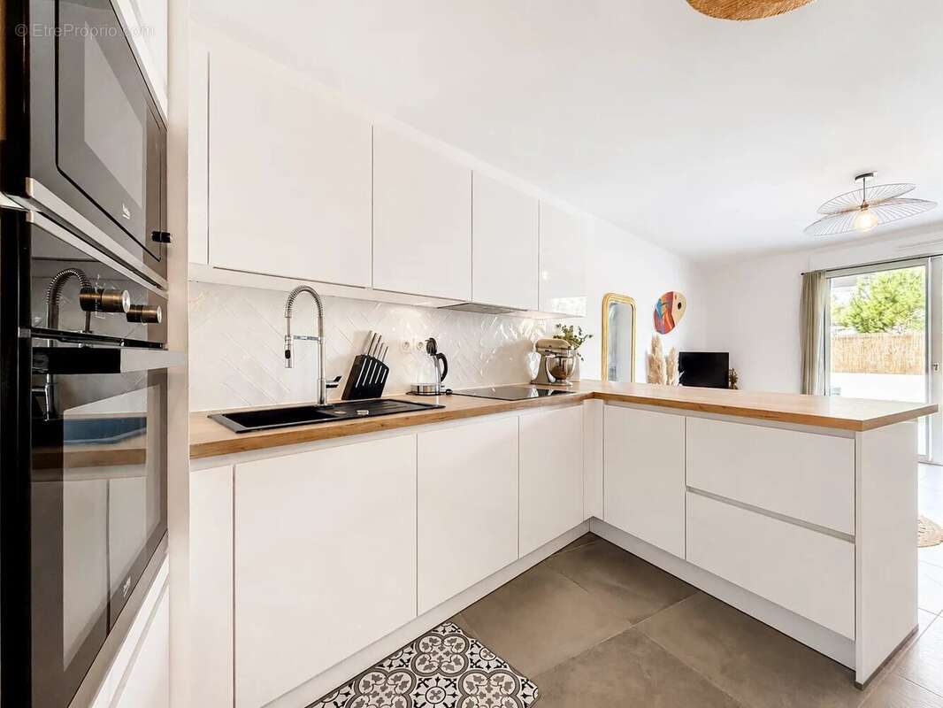 Appartement à MARSEILLE-9E