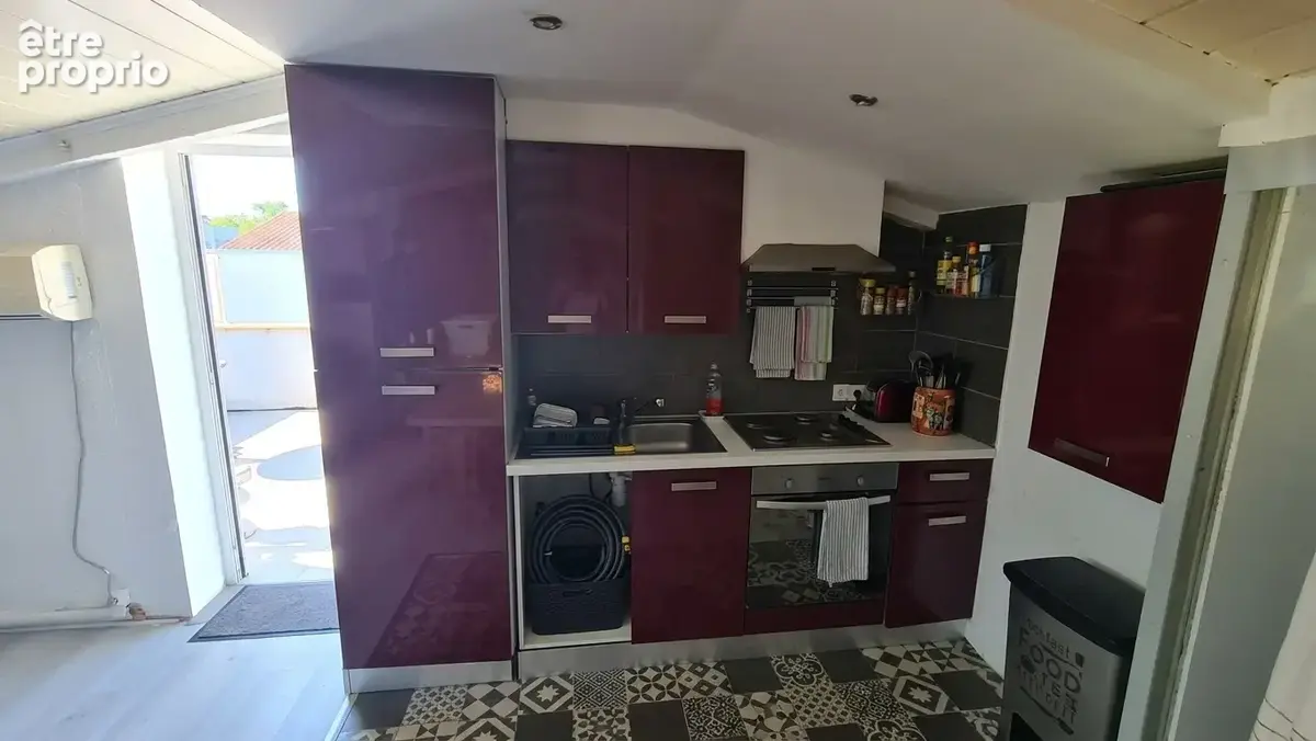 Entrepôt avec bureau et logement de fonction T4 avec terrasse - photo 4