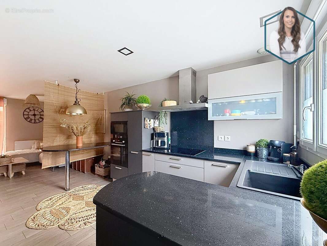 Maison 79 m² à Narcastet  - photo 2