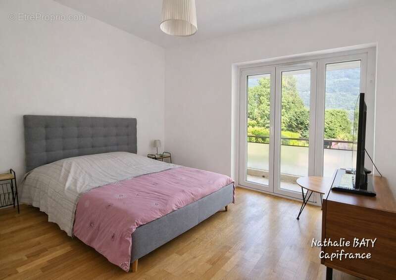 Rare à la vente - Spacieux appartement 150 m² – 7 pièces – 4 chambres – Terrasse, balcon, jardin – Dépendances – Ugine - photo 11