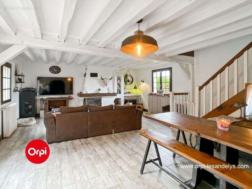 Maison à LES THILLIERS-EN-VEXIN