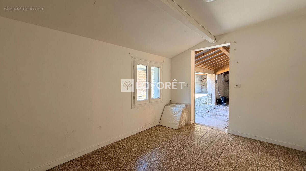 Maison à SAINTE-MENEHOULD