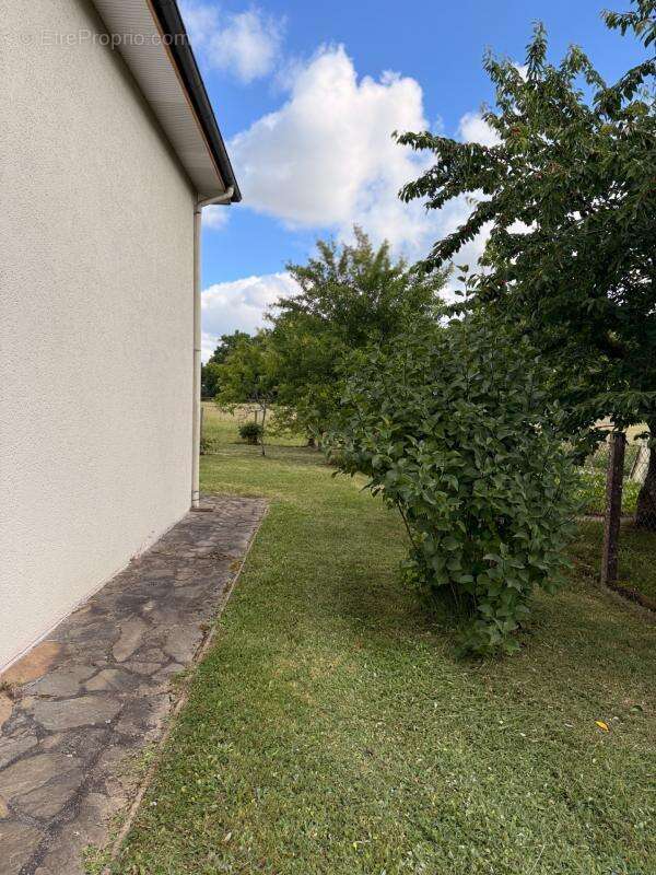 EN EXCLUSIVITE ! Pavillon de 114m², sur sous sol,  terrain de 956m2 169 900 € - photo 53
