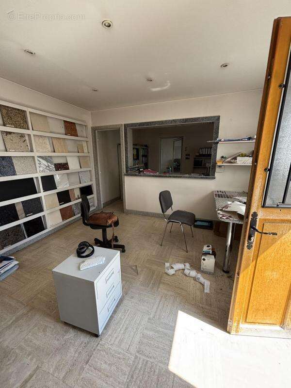 Commerce à MONTREUIL