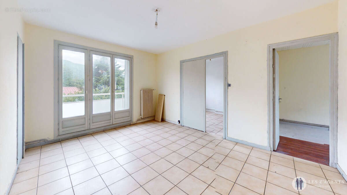 Appartement à SAINT-MARTIN-D&#039;HERES