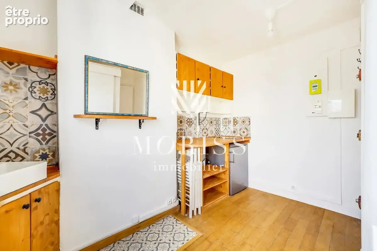 Studio - dernier etage - 75018 paris - photo 4