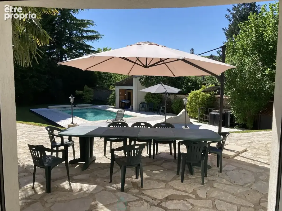 Villa située dans un secteur verdoyant très recherché - photo 3