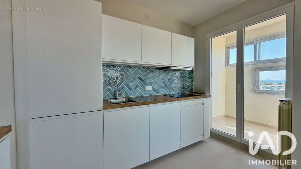 Appartement 57 m² à Hyeres  - photo 5