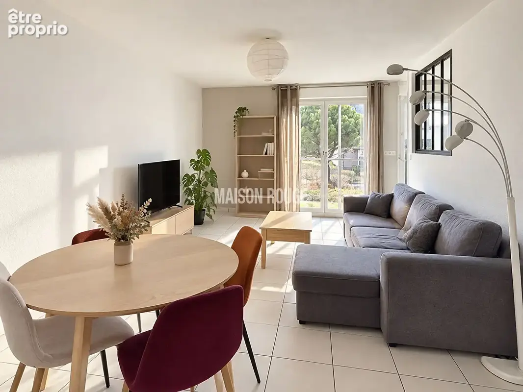 Appartement T3 55 m2 , balcon et 2 places de stationnement - photo 2