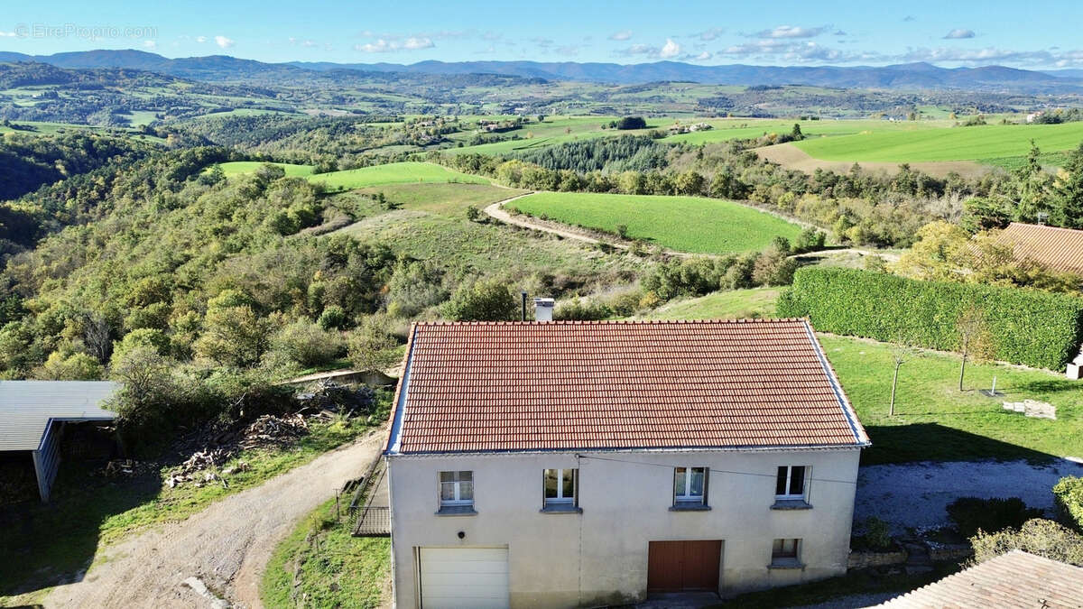 Maison à PLATS