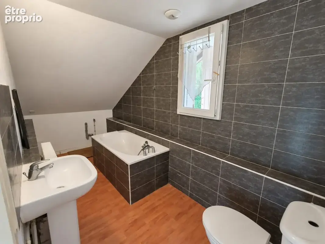 Appartement 1 pièce 27 m² à vendre à Vougy (74130) - photo 4